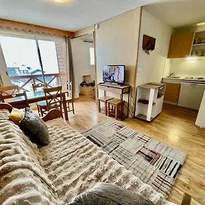 Lumineux Avec Une Belle Vue Montagne Appartement